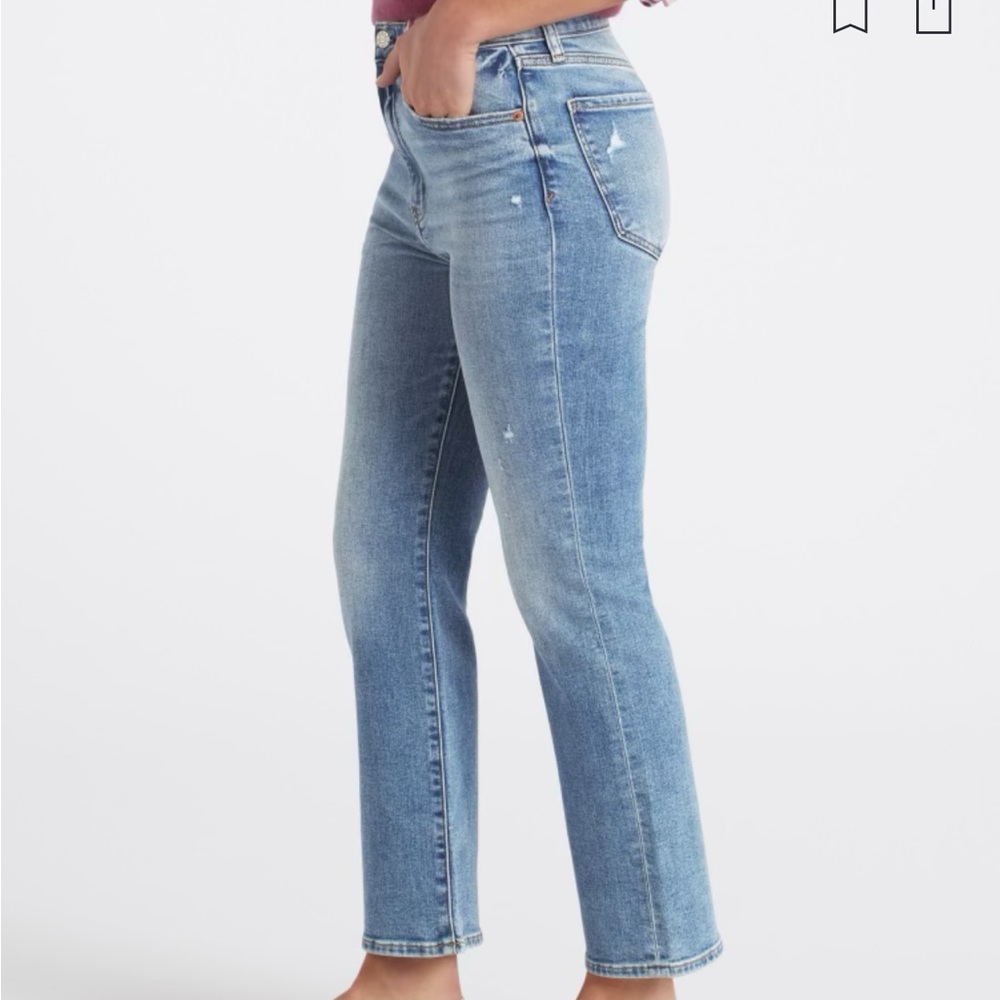 Daze Denim Shy Girl High Rise Crop Flare Jean in Indigo l Fashionable l Fitted